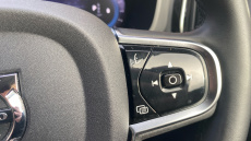 Volvo XC60 2.0 B5P Plus Dark 5dr AWD Geartronic Petrol Estate